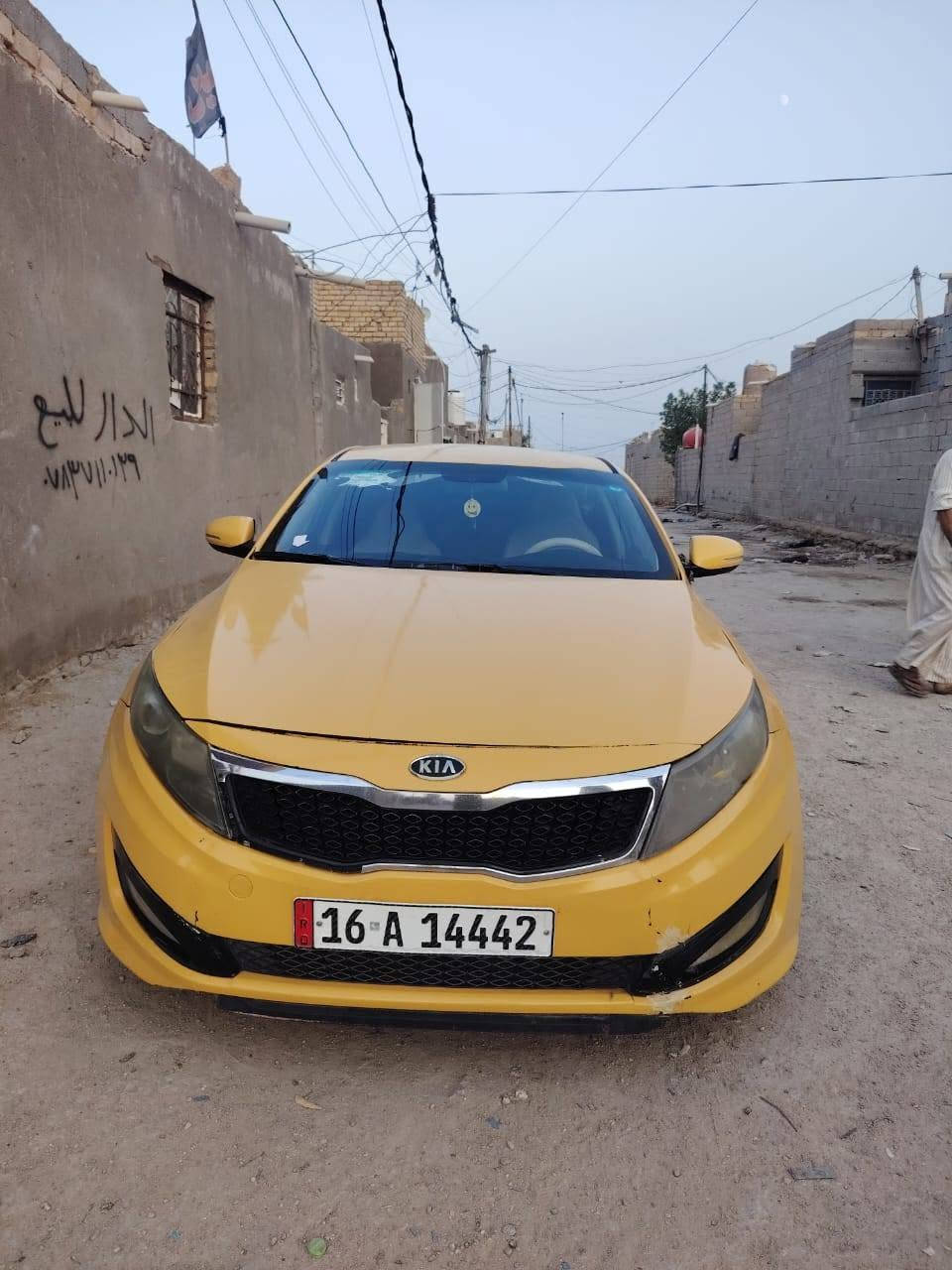 السلام عليكم اوبتيما للبيع موديل ٢٠١٢ وارد امريكي السيارة نظيفة مكفوله من كل عيب بيها طخات قليلة دحجات السيارة جاهزة من كلشي تبريد و تدفئ شغالة الرقم انكليزي بأسمي السعر ٨٠ وبيها مجال العنوان السماوة مركز المدينة الرقم ***********

