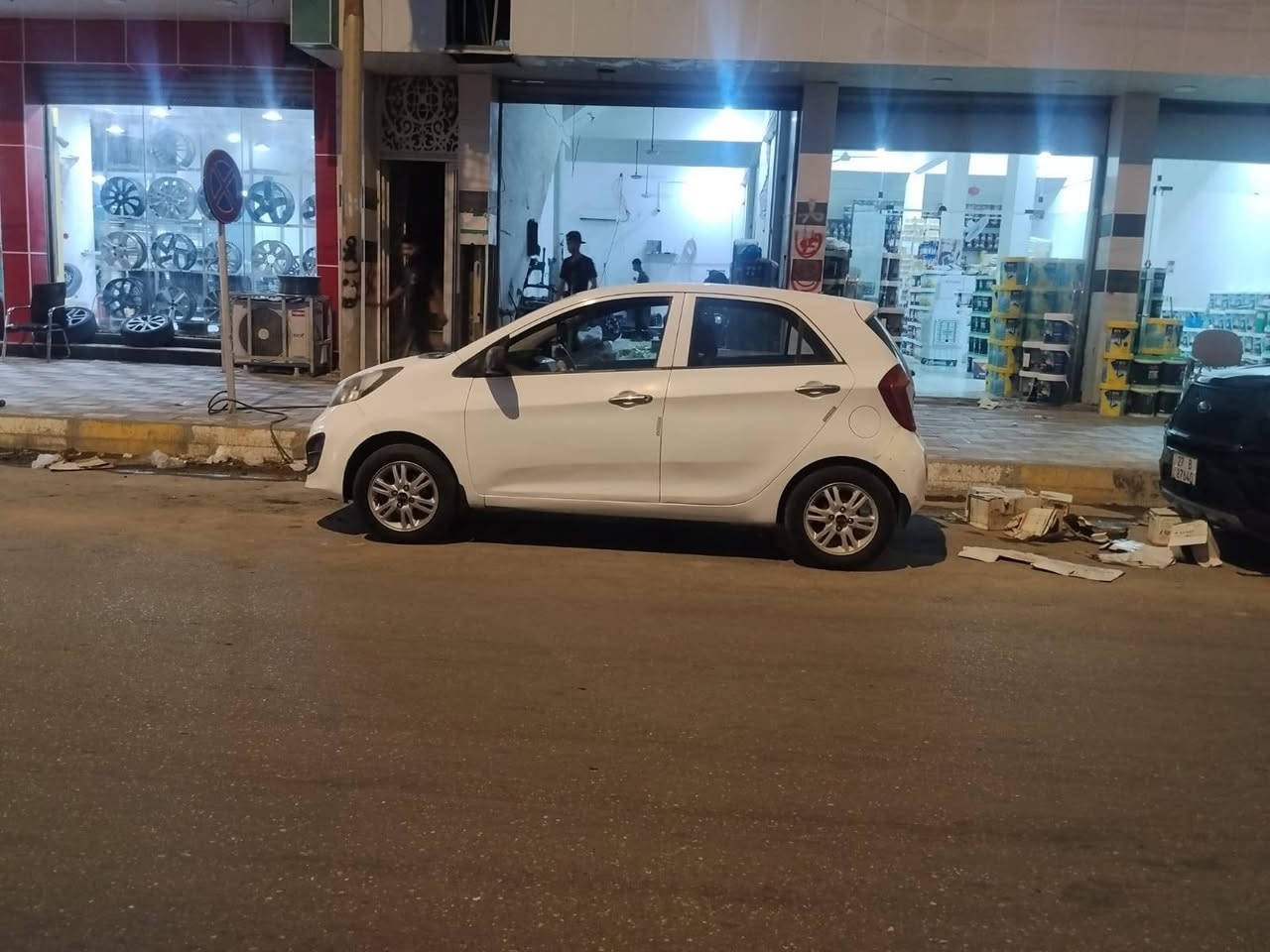كيا بيكانتو ٢٠١٥
ماشيه ١٠٠ جديده ع وضع الشركه استخدام بنيه نازك 
كفاله من الضربه والتبديل والعيب الشرعي 
رقمها ذي قار  موديل ٢٠١٥ 
تبريد ثلج محرك الجبير المرغوب 
حداديه ممتازه ترايك للموصل شرط 
السعر ٦٧ بيه مجال للمشتري 
جام اوتو 
شاشه كامره 
تخم تايرات جدد 
دواخل جدا نظيفه 
كهربائيات كبس الشركه 
سياره جاهزه من كلشي 
لايت عالي ناصي 
مكانها قضاء الشطره للإستفسار ***********
