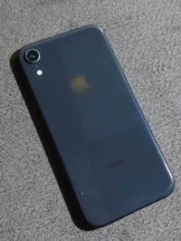 آيفون XR • شاشة بلادي • بطارية ٨٢٪