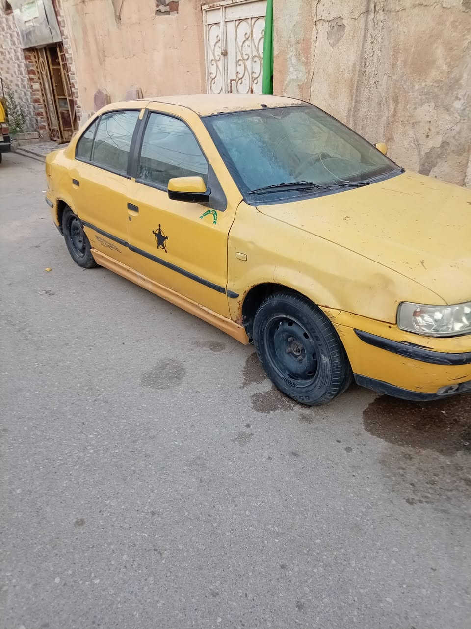 السلام عليكم سيارة سمند 2009سيارة شغالة كير ومكينة فرنسي تخم تاير جديد باسمي مكاني ناصرية مركز ***********@
