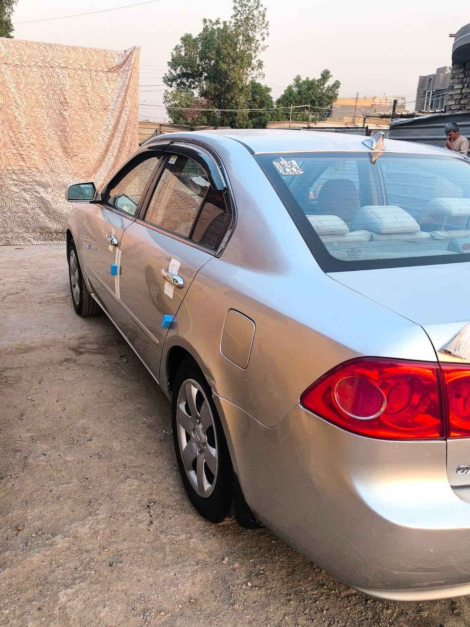 السلام عليكم للبيع اوبتما2007 وارد امريكي
سياره جاهزه كير مكينه تبريد حداديه جديده تخم تاير جديد السياره جاهزه سونارها مرفق بلصور مكانها بغداد  الشراي يتصل *********** ابو محمد
