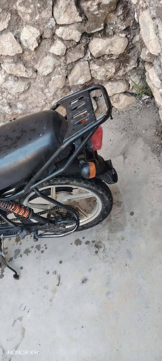 درج البيع كلشي ما عرف عنو هد رقم صحبو *********** سع 550خبرو تفهم ويه 
حسين الشبجي
