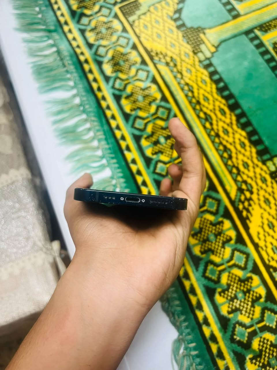 آيفون ١٢ • ٦٤ • فيس ايدي معطل