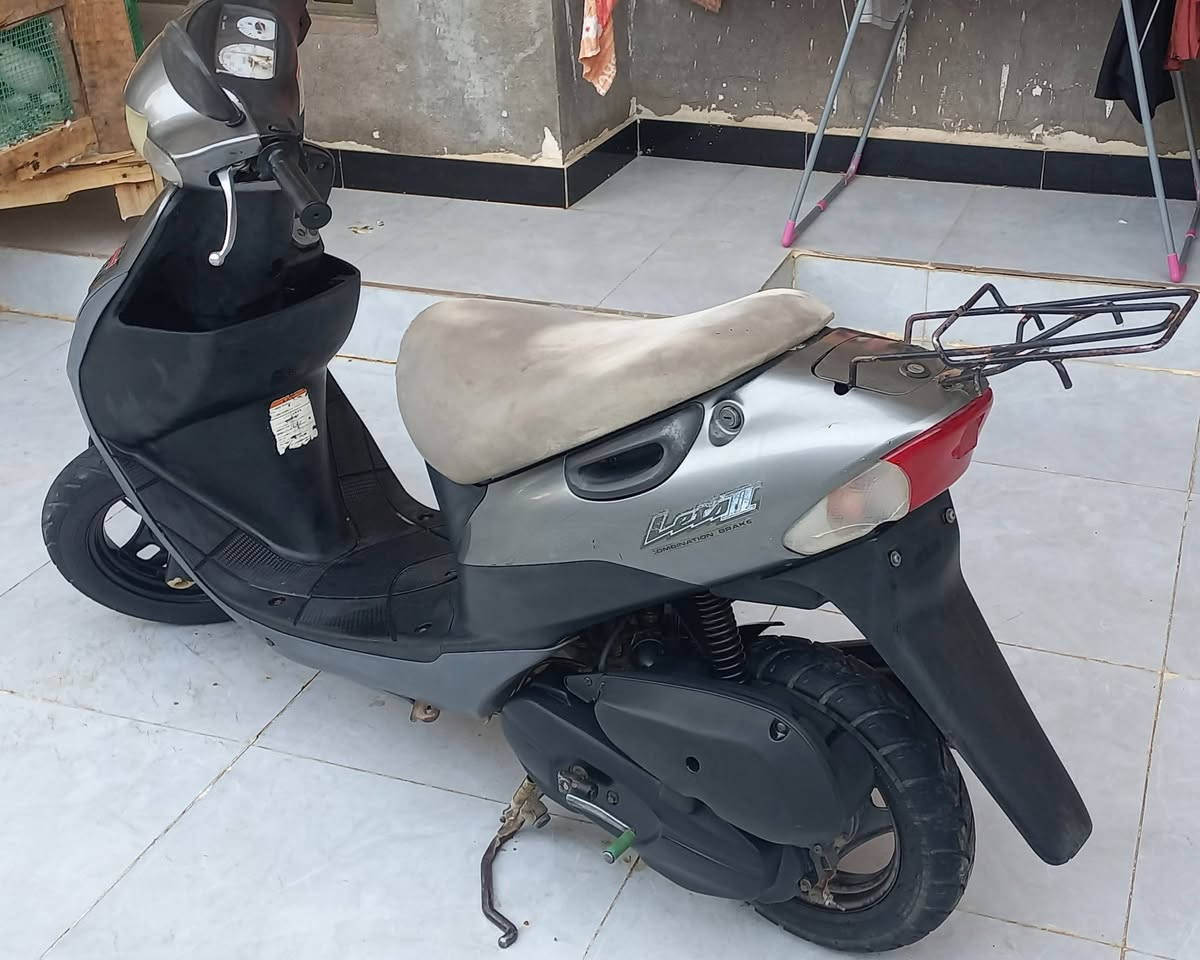 دراجة ساسوكي جنطه مفتوحه مره وحده كلها شغاله كهربائيات ماعده السلف جوز باتري واكف السعر 250 وبيه مجال قليل ***********
