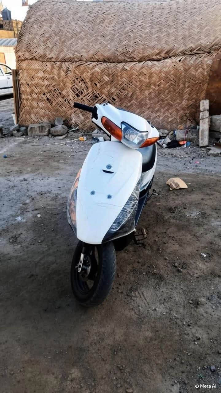 ذبانه للبيع اوراق مجفته مره وحده تجفيت جديد توه جفتت شغاله كلشي كهربايات سلف بس عوزها باتري مكاني ميسان/قلعه صالح 

***********

السعر 150وبيها مجال قليل للشراي
