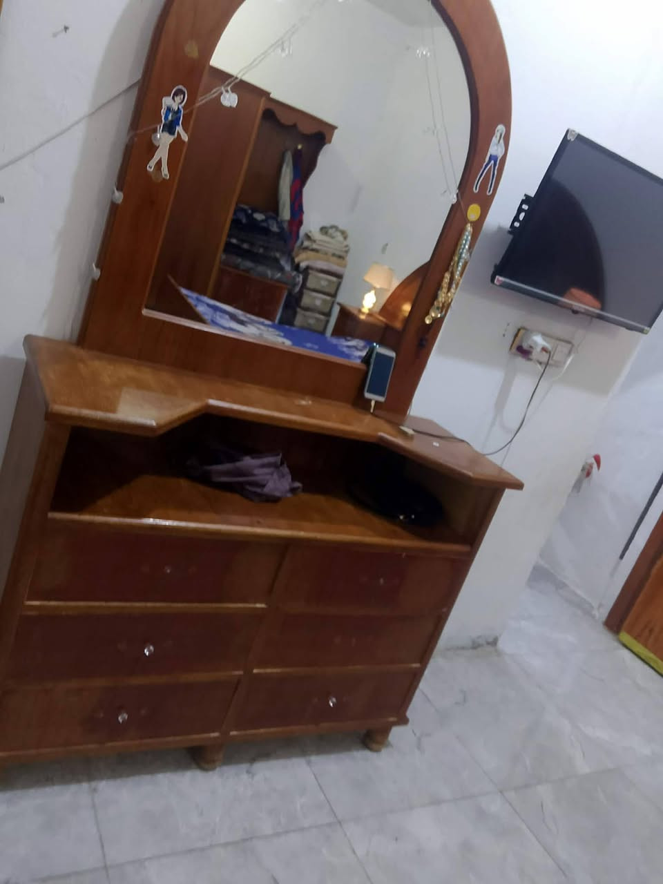 غرفة نوم نضيفة كلش مابيهة اي ضرر ب750مكاني كوت زين القوس شارع ابو الفضل ***********
