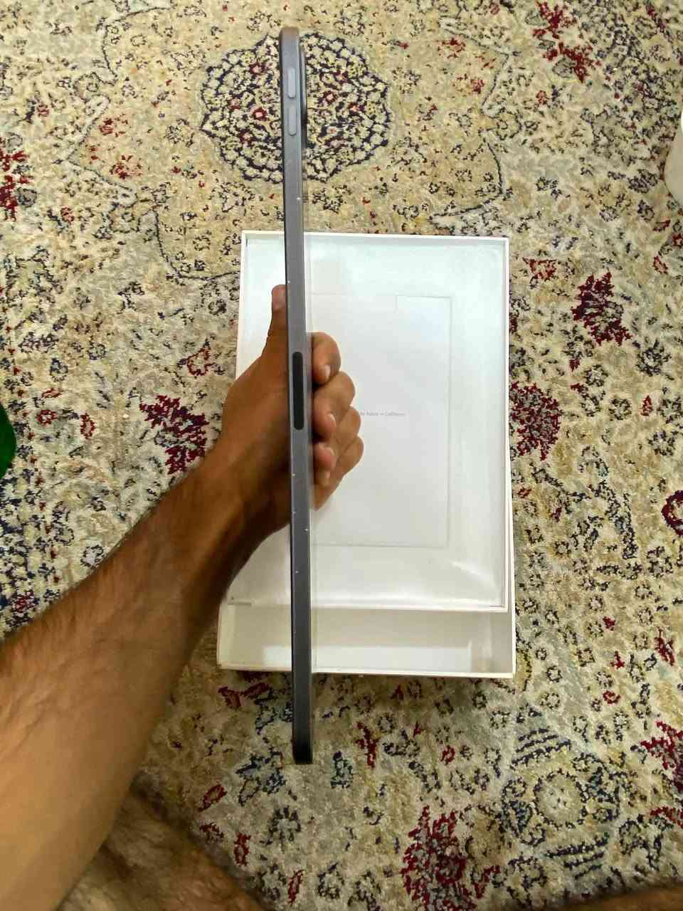 سلام عليكم كل تفاصيل الايباد بل صور بس ما عده بي فطر بل كلاس ما مبين سعر 700 وبي مجال قليل رقم تالفون واتساب ***********
