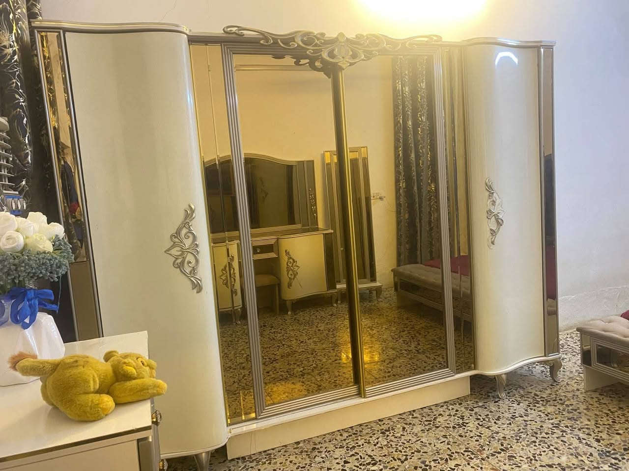 غرفه كويتيه 9 قطع ضخمه ب750 كربلاء
