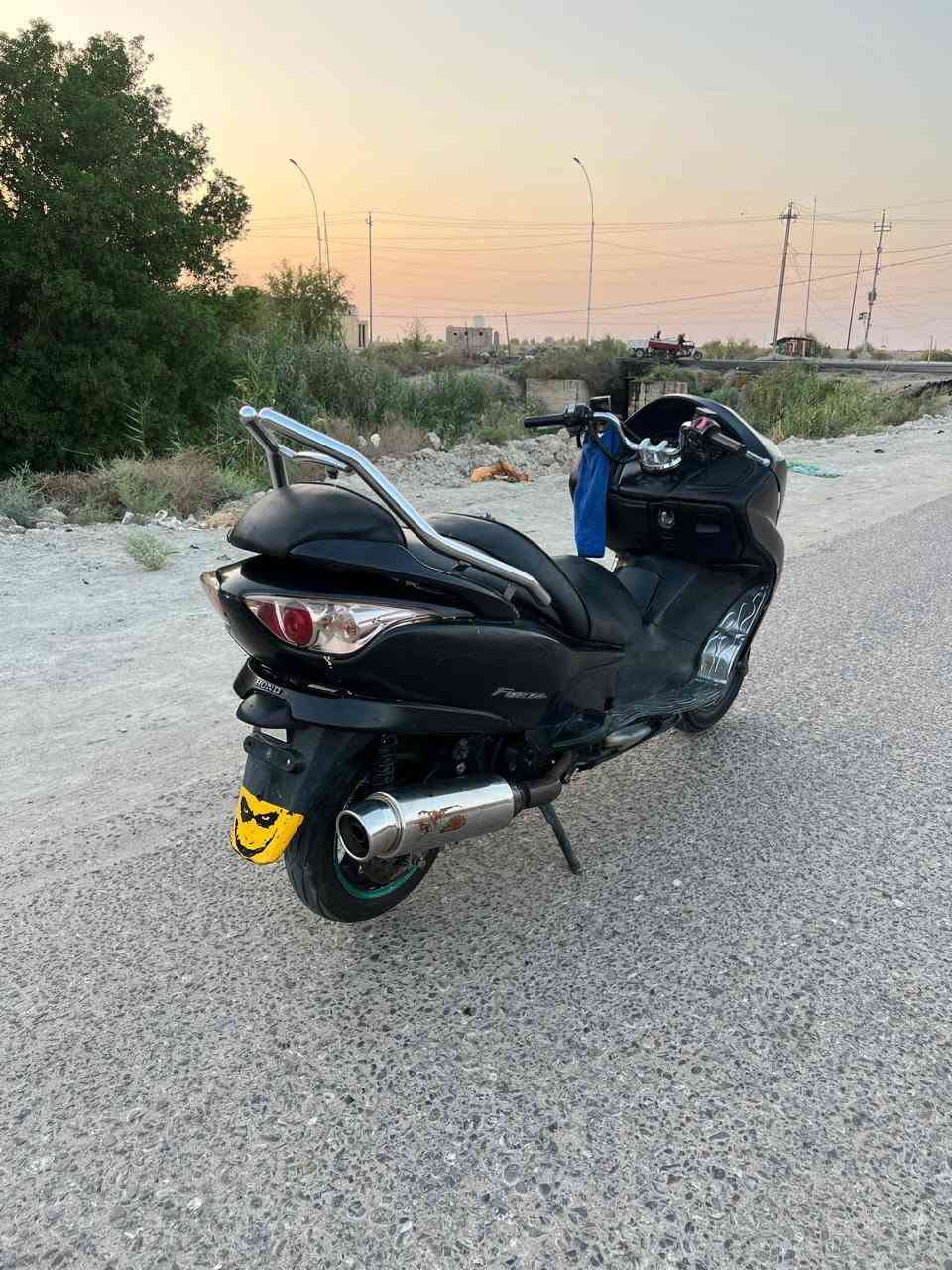 سلام عليكم فورزه 0.9 كرستال فول مواصفات اي نقص مابيه
مكينه مفتوحه ولفات دراجه جديده  كهرباياته كله شغاله وجه بومه صالنصه رياضي سبايدر تأشيرات توني شادهن
دراجه اجدد من صوره ترايك وين ما يعجبك

دراجه نقصه جاملغ كدام وتريشه فقط باقي دراجه مكفوله
مكان ناصريه سوق الشيوخ ناحيت الطار سعر 625

خاص مقفول
واتساب مفتوح ***********
