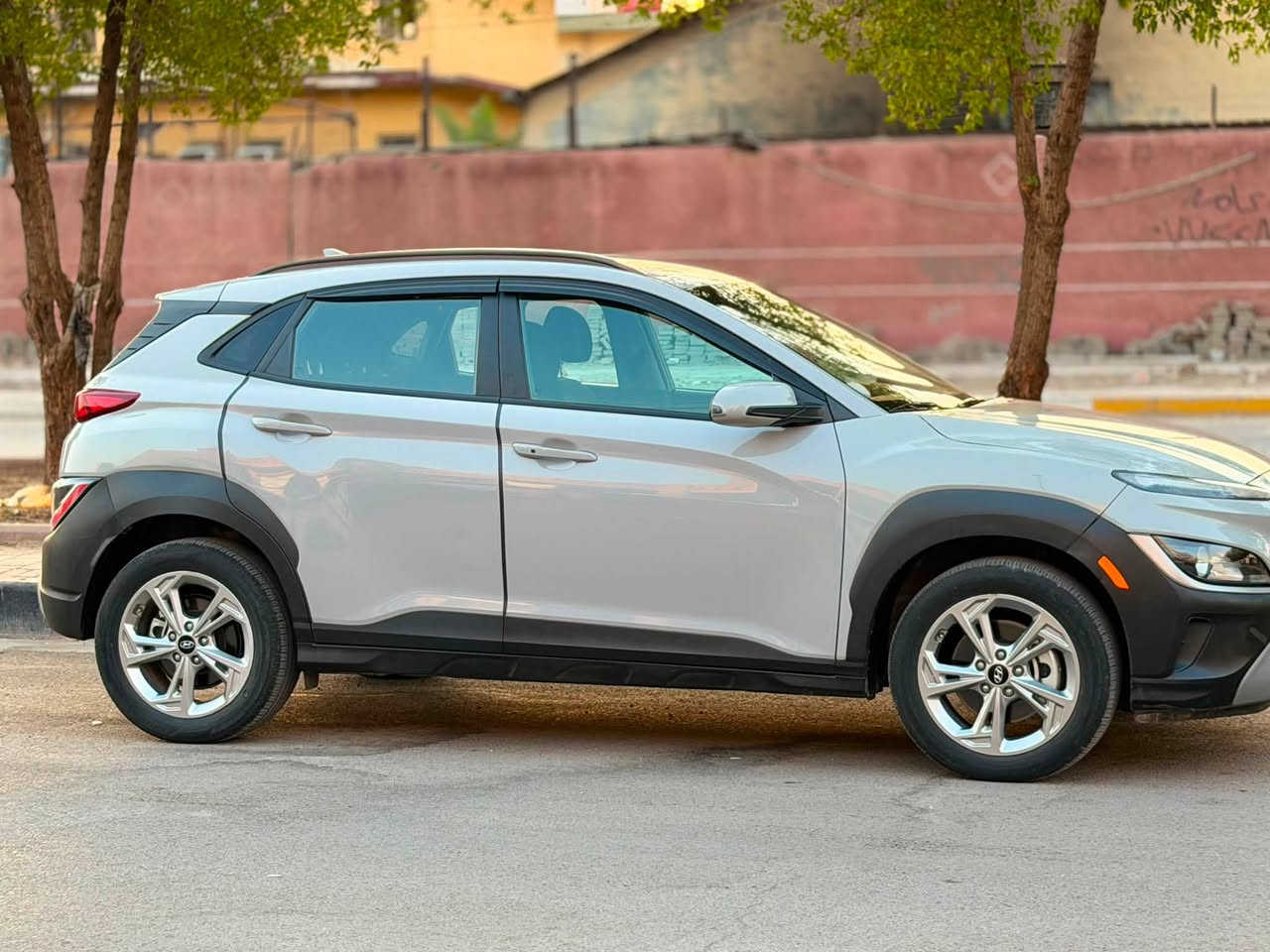 كونا 2023 فول عَدّة الفتحة 🚘🔥
نظافة • قوة • مواصفات مميزة
السيارة جاهزة للبيع وبحالة ممتازة

📞 للاستفسار: ***********
