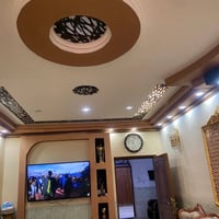 بيت بجسر ديالى القديم /حي الحكيم بالقرب من ملعب اسلام ودائره المجاري  ...