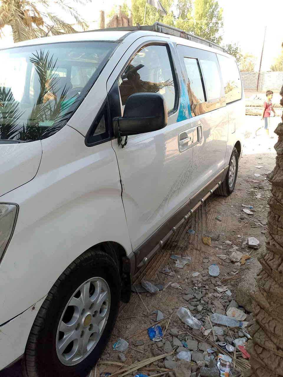 سلام عليكم ستاركس 14 للبيع مفتوح مكينه  تبريد   حداديه  رقم قادسيه السياره معمره السعر  115 ناصريه سوك الشيوخ رقم الهاتف ***********

نص مكتوب في الصور:
- 10:52 م
- المهملات
- تعديل
- تلقائي
- مشاركة
- المهملات تعديل تلقائي مشاركة