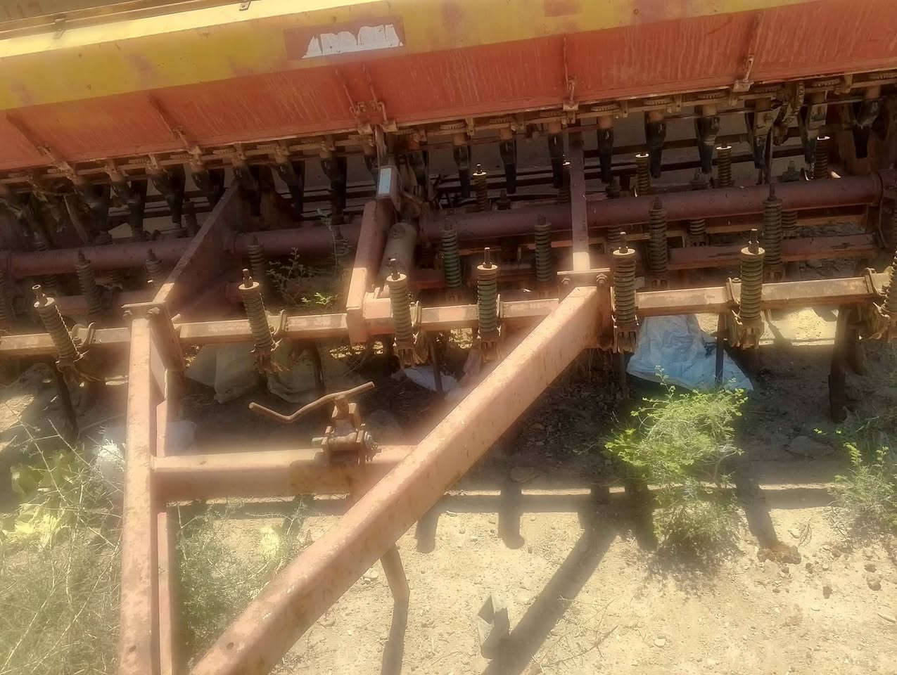باذره ناردي ايطاليـه لـلـبيـع جـاهزه للـعمل شـد وبذر... 
المحافظة: واسط ناحية لاحرار 📍
السعـر: لاتصال عله رقم لهاتف ***********📞
