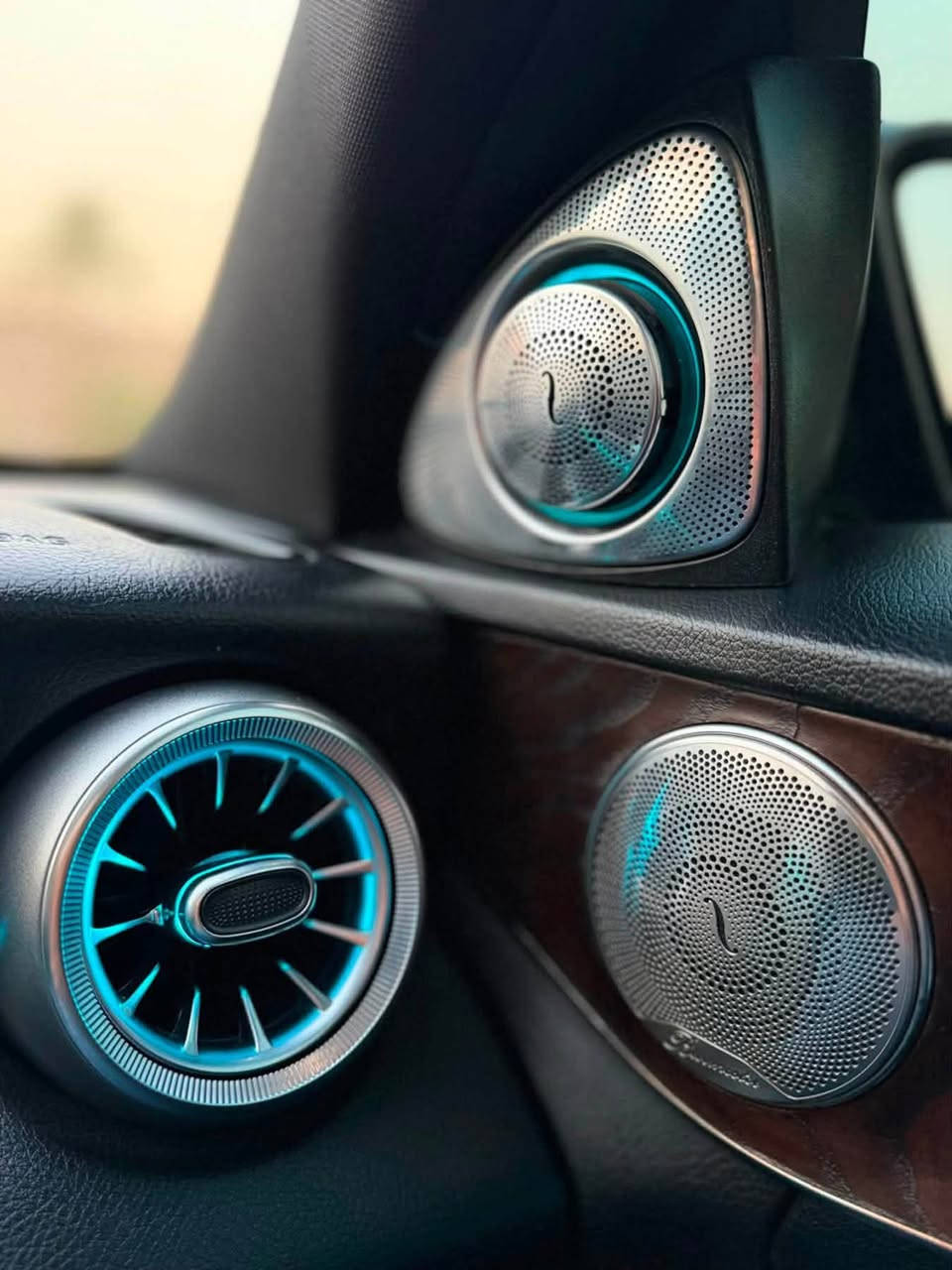 C300
2019
ماشيه 58 الف
كت C63s
دركه G
داخل Amg
دجتال 
مغلف ppfطافي
حادث ربع البنيد وخشم الجاملغ
سعر230

***********
