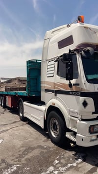 سياره راس للبيع محرك 50كير240لاتصال علئ الرقم  07712622886