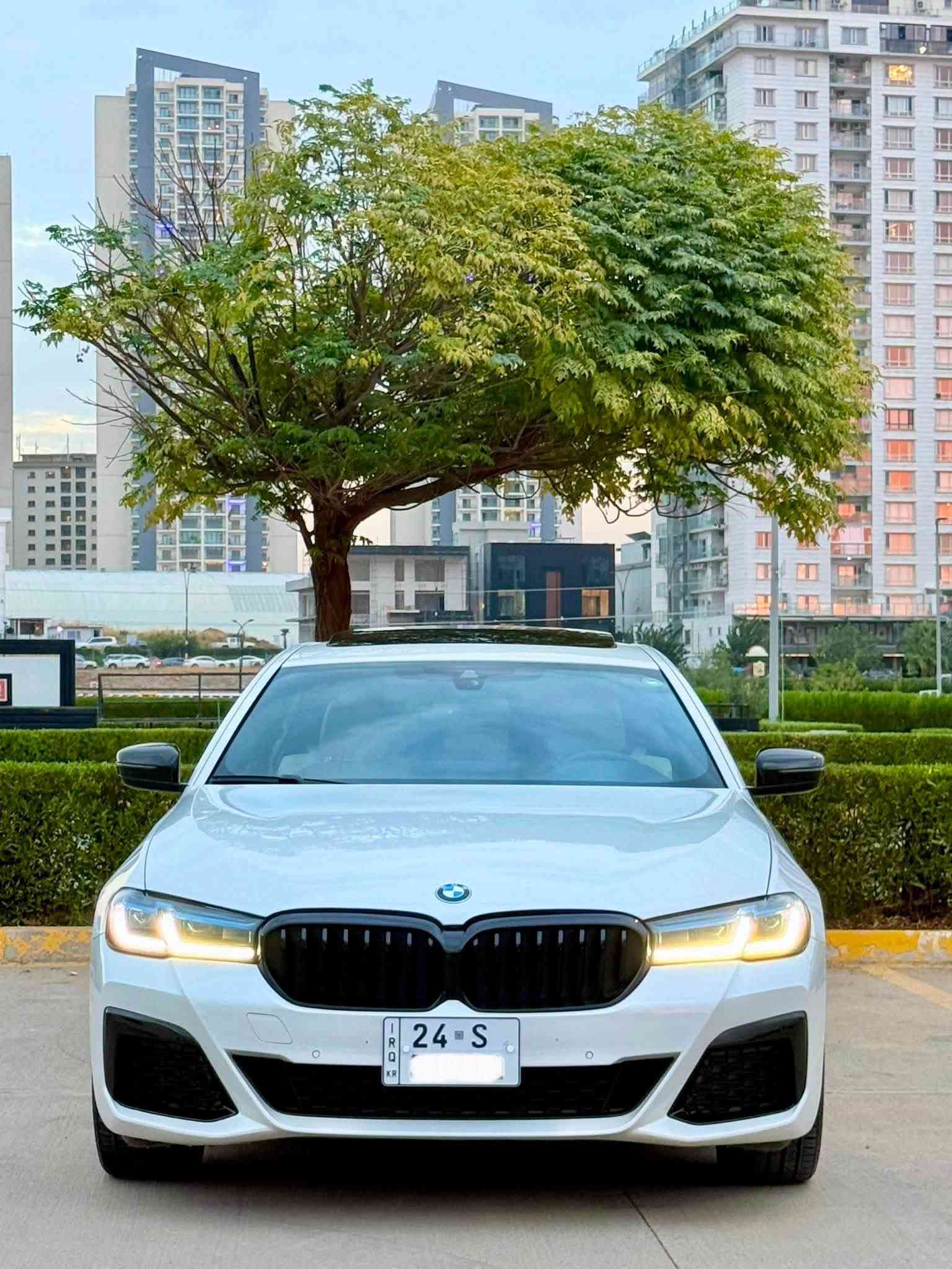 بي إم دبليو ٥٣٠i • ٢٠٢١ • وارد امريكي