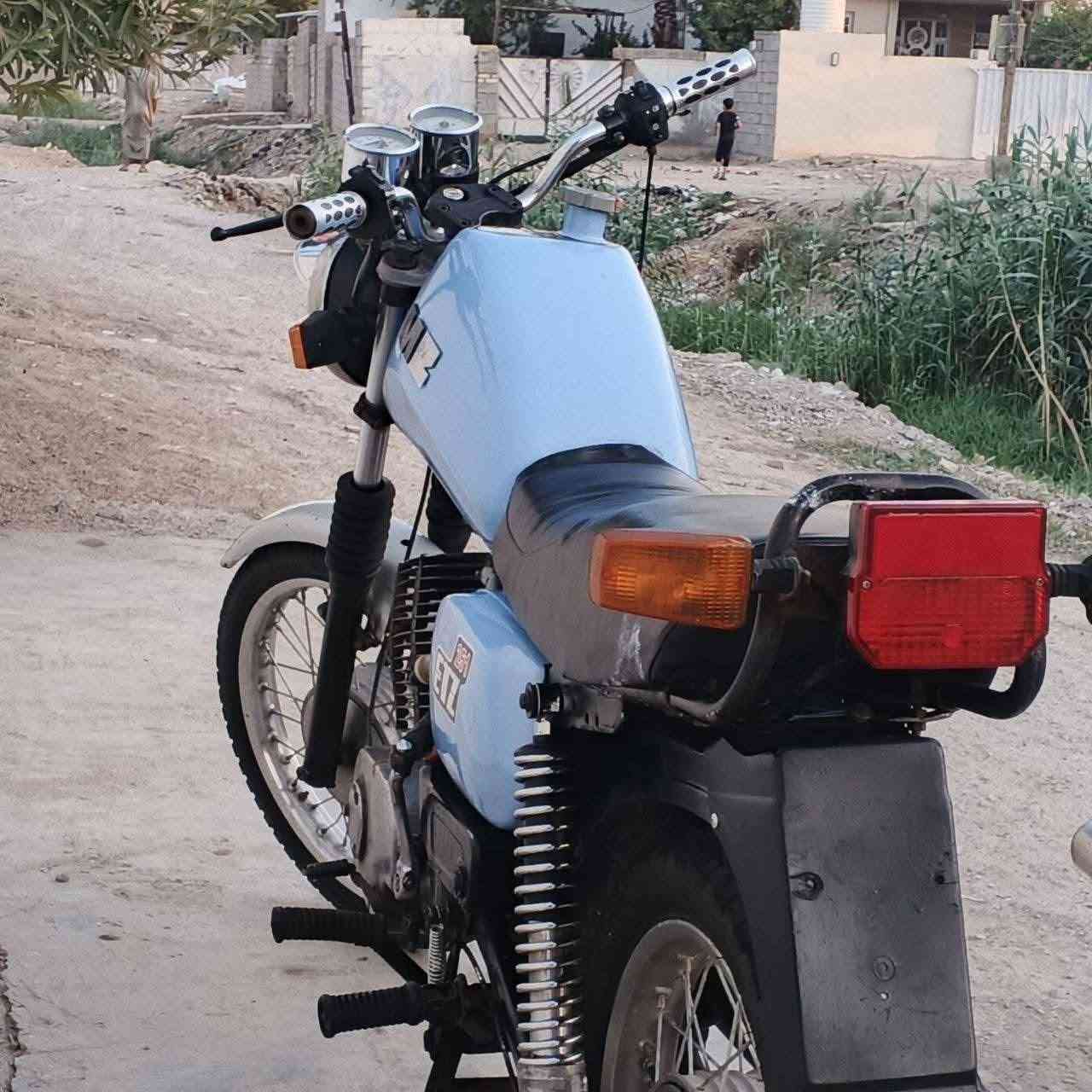 واسط عزيزية
سلام عليكم
دراجة MZ قمبوره اللبيع 

 

المكينة ألمانيا 🇩🇪 

اتصل ***********
