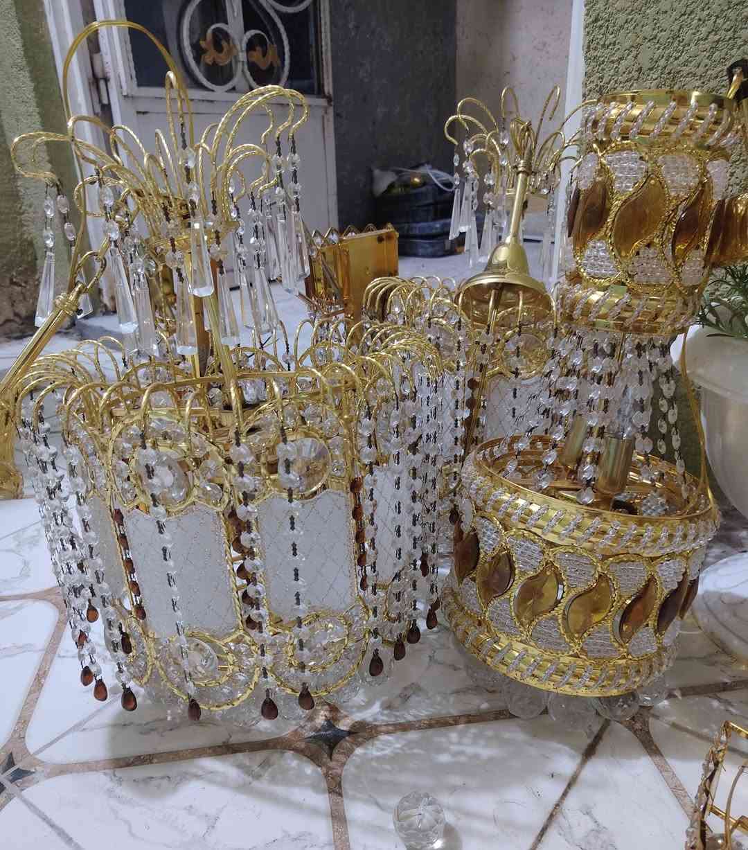 ثريات كرستال أصلي صلاء ذهبي ثابت
العدد ٧ قطع
٢ حجم كبير
١ حجم وسط
٤ براكيت جداري
بسعر مناسب جدآ بابل محاويل
***********
