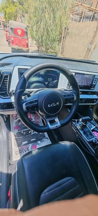 سبورتاج ٢٠٢٤ GT  السيارة ماشية ٤٧٧٠٠ ضمان الدولية مواصفات الجي تي معرو...