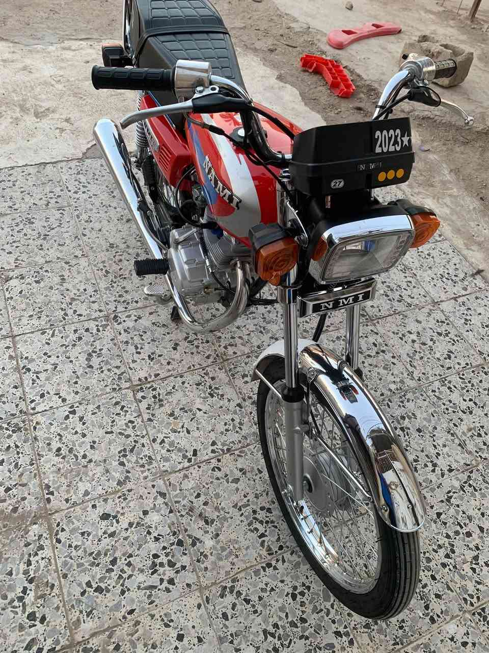 السلام عليكم دراجه نامه للبيع شلامجه اصلي مو امتياز مديل 27 أوراق كامله دراجه جديده مابيها اي نقص 
العنوان ديالى بعقوبه 
الرقم ***********
