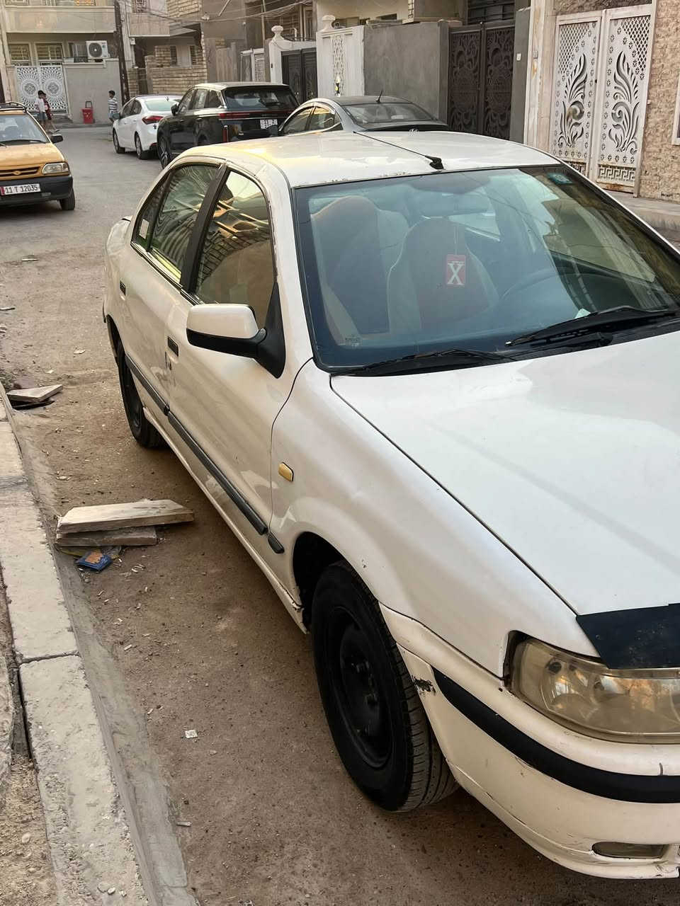 سمند 2009 خصوصي بغداد سنوية للـ 2028  سيارة نظيفة وحلوة على ايدي بيها فقط جاملغ امامي مبدل اثر تكحيل وبارد مكانها بغداد الدورة سعرها 30 ورقة وبيها مجال *********** واتس اب

