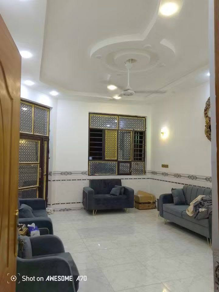 دار للبيع قرب  السيطره عنانه 
يبعد عن الشارع العام ٤٠متر
  بناء حديث وجديد  يحتوي ع غرفتين نوم وهول واستقبال ومطبخ حار وبارد صحيات خارجيه داخليه 
 مابي  نقص بي فقط صبغ واجهيه
 مساحتة ٣٠٠متر
 سند طابو زراعي ٢٥ 
للاستفسار أكثر الاتصال بالرقم 
*********** واتساب

نص مكتوب في الصور:
- Shot on AWESOME A70