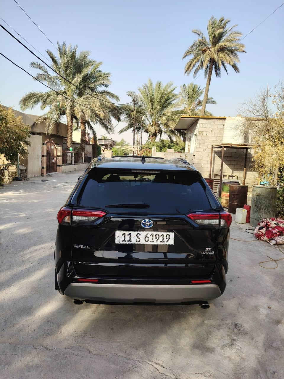راف فور هايبرد 2024 فول  SE اسود ملكي
حادث موضح بل صور بنيد رجع بارد جاملغ نصبغ والثاني بل عراق صار بيه شخط ونصبغ
سياره جاهزه من كلشي بدون اي نقص
مكانها بغداد زعفرانيه  ماشيه ٣٥ 
التفويله تمشيك 800 كيلو وراسك بارد 

***********

***********

تم تنزيل السعر مرقم بغداد بسمي 193 ورقه مجال بسيط 
المواصفات 
1 بصمه تشغيل وترحيب عند الاقتراب 
2 كشنات جلد
3 فتحه سلايد 
4 كشن كهرباء
5 شاشه كبيره 
6 هند بريك بصمه 
7 كامرا دواره 
8 انضمه قياده 
9 صندوك كهرباء 
10 تدفئه كشنات وستيرن 
11 لايتات زنون 
12 اشاير مري 
13 فور ويل 4x4
14 تحكمات فول 
وباقي هواي مواصفات من رادرات وحساسات الى اخره
