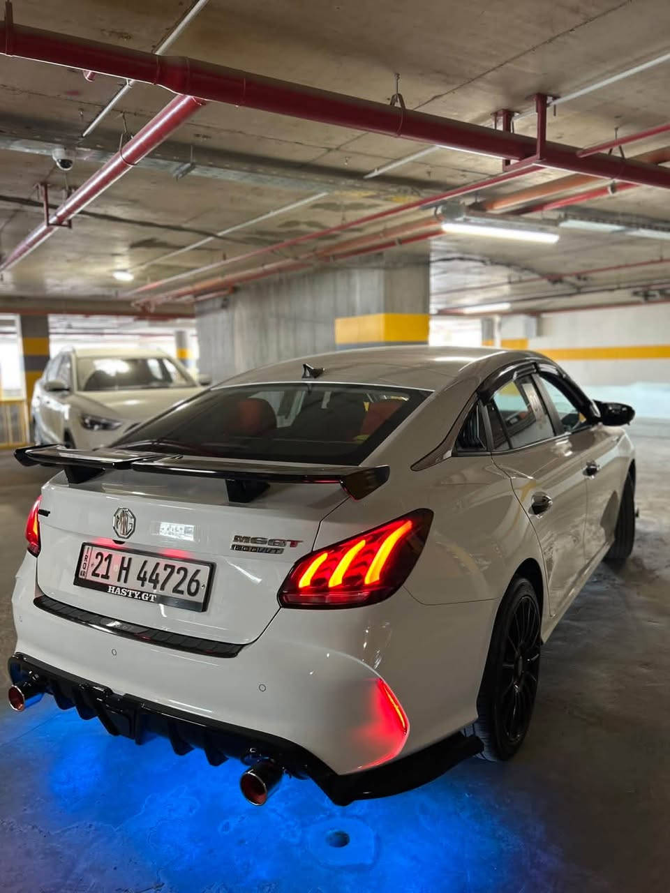 MG GT 2025
نمونه له جوانی فول سپۆرت 
جیتی ٢٠٢٥ گێڕ عادی تەنها ١٧ هەزار کم ڕۆیشتووە کامل سێرڤس کراوە 
زیاتر لە ١٠٠٠$ جوانکاری تیا کراوە
تایەو ویلی OZ - باڵی سپۆرت - دەبڵ ساڵۆنساو دفیوزەر -لحیەی پێشەوە - بلاجکتۆر - لیدی ناوعەتەر - لید ژێر دەعامی دواوە - کامل ناوی کراوە بە سور و گاعی سەردۆسە و لید - یەدەی ڕەش و ئاوێنە باتمان و شەمسی سەرجام ... 
نرخ: ١٠٥$ و معامەلەیەکی کەم 
دەعامی بۆ دەعامی بەشەرت بۆیاخ تەنکە 
٢ پەڵە کارتی بچوکی هەیە بە دۆسەکانی 
ساردی نیە شوختی نیە 
سلێمانی ناوشار ***********
