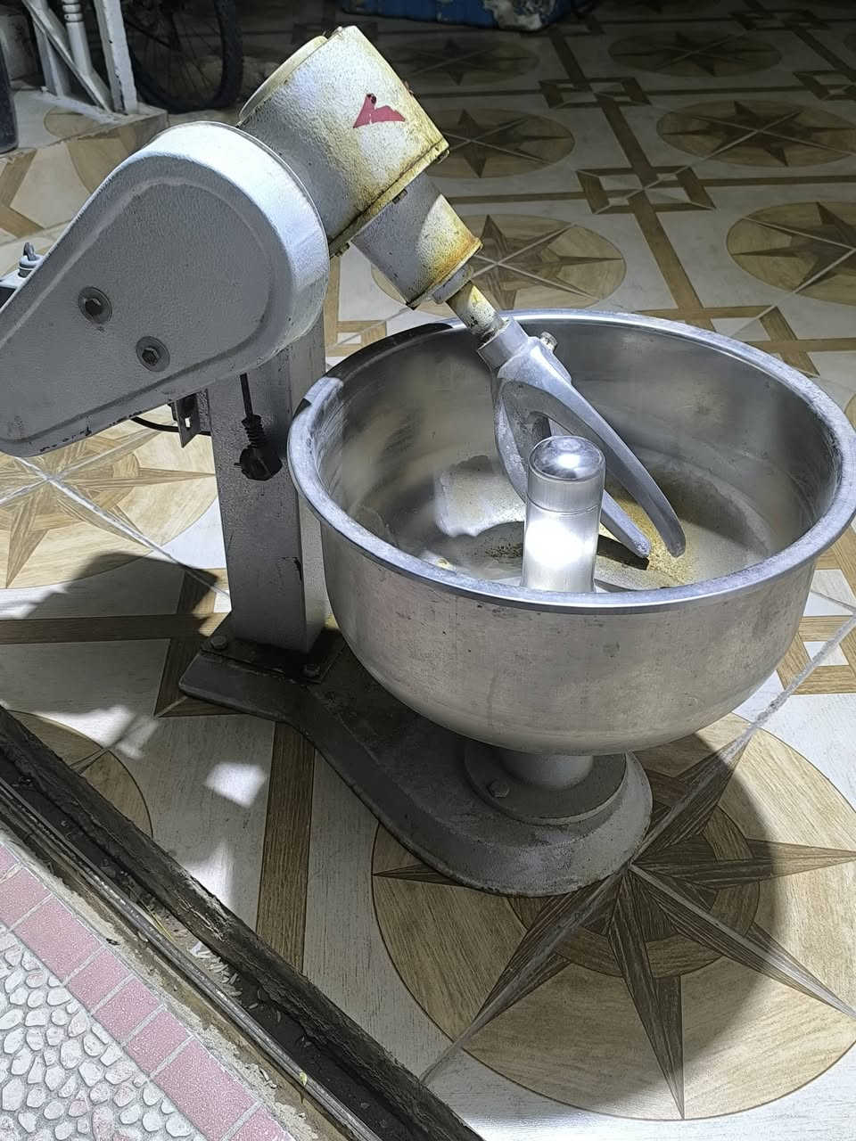 بوفروشتن للبيع ***********
