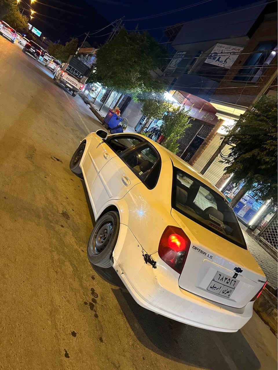 شوفرليت ؤپترا موديل ٢٠١٣ گير و مكينه بشرت دو دؤسه سبوخ نه رمه ته زره هه يه ٤ جيكا سارده كوت جه مپه كي پيشه وه خه فيف هه يه بئ ناوگرتن بي مه سروفه سه ياره كه نرخي ٦٩ و معامله 
*********** سوران, أربيل

