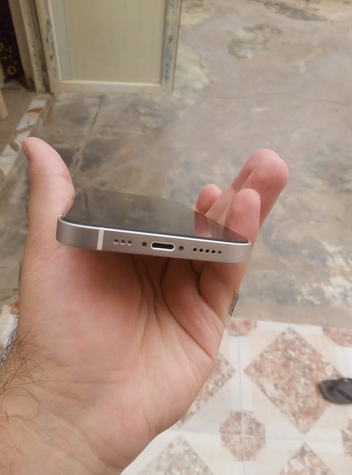 آيفون ١٣ • ٢٥٦ • واحد آذار