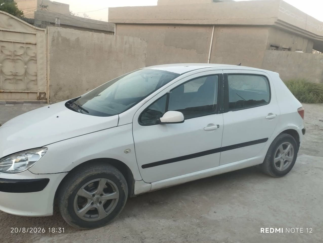 السلام عليكم سياره بيجو فرنسي ٣٠٧ موديل ٢٠٠٤ رقم بغداد محرك  وكير وتبريد بيع مستعجل ب٣٨ وبيها مجال قليل  مكانها بغداد المحموديه والتفاصيل أكثر الاتصال *********** @ ***********
