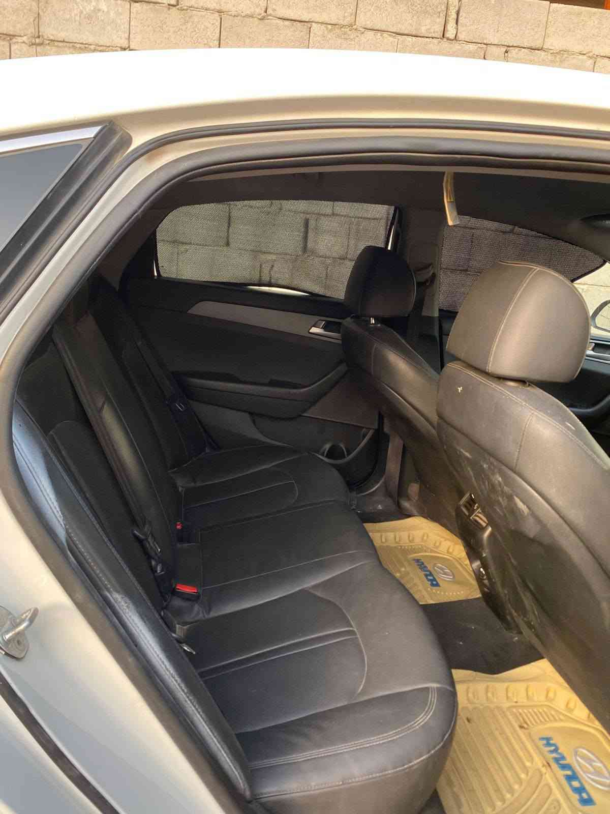 أدوات سوناتا 20 فول مواصفات كصه جنطه متومه شمالي إنكليزي مكينه 2000دوش بانزين جاهزه مكينه كير تبريد تخم تاير جديد كهربائيات حداديه جاهزه مكان السياره بصره السعر 55 
للتواصل ‏‪***********‬‏
