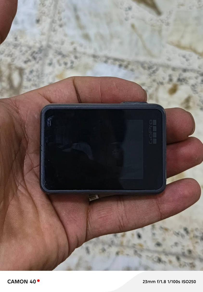 كوبرو 5للبيع بدون ملحقات بيهة بس بطاريه ورام 64 شرط التصوير ب125بيهة مجال قليل مكاني بغداد مدينه توصيل ماكو
و
