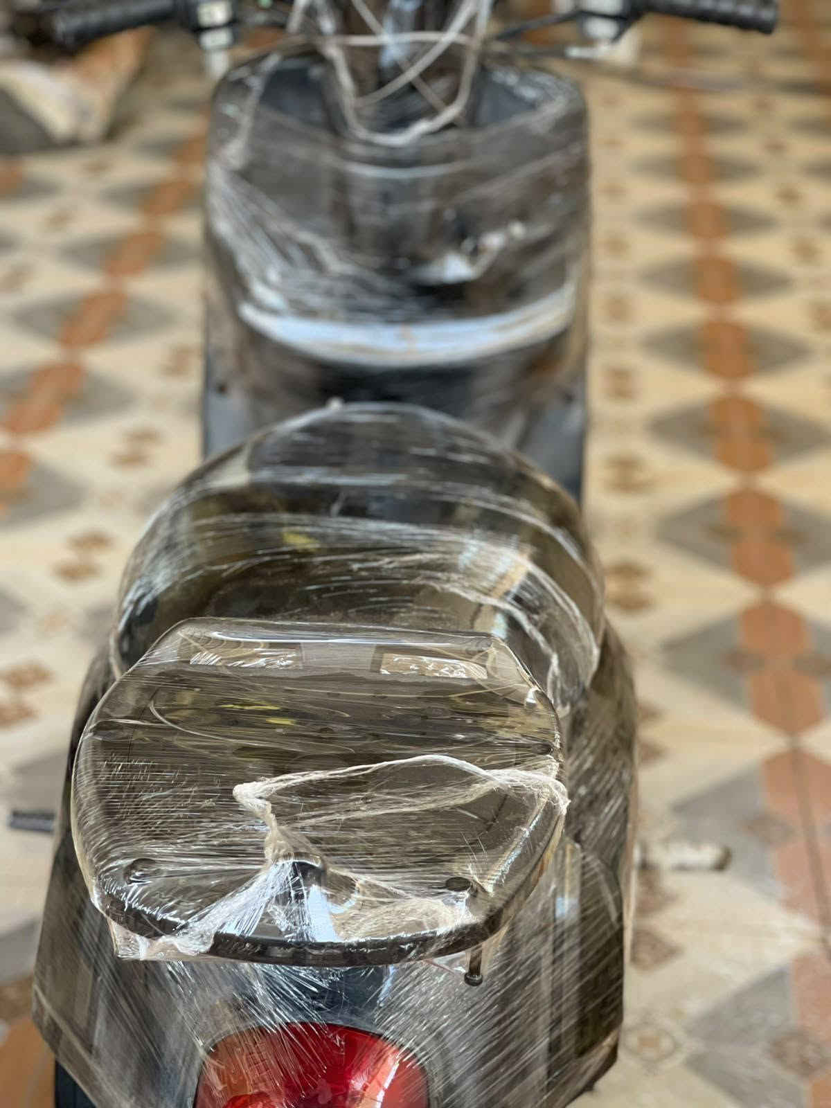 سلام عليكم للبيع دراجه بوليس كابريتر سلف بلاد نضيفه دراجه بلاد شلعه معدل فول مابيه اي شي دراجه خير من الله سعر 750 بيه مجال عنوان بعقوبة تقاطع القدس رقم ***********
