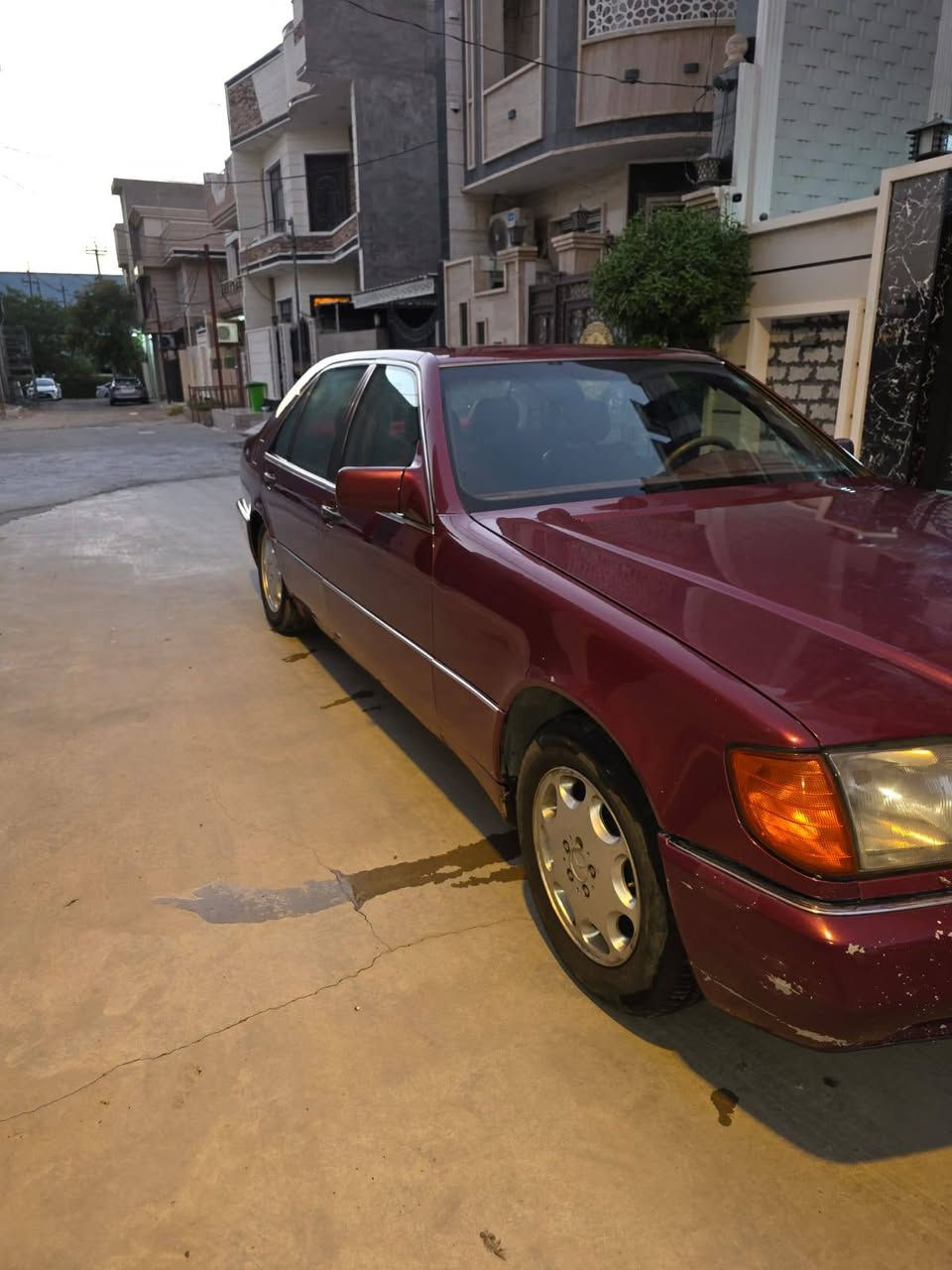 مارسيدس شبح موديل 1993 رقم انكليزي بأسمي مكينة VVT 3000 . مكينة وكير خير من الله . منظومة تبريد اني شادهة . دبلات امامي جديد مع رباط جديد مع طبلات امامي جديدة .دبل ستيرن جديد. السيارة احلى من الصور . السعر (52)  العنوان ديالى بعقوبة . وايضا متواجد ديالى خانقين 
***********
