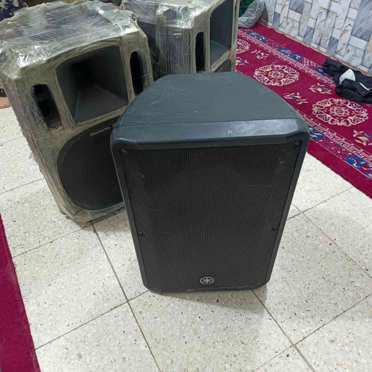 سماعات W17 • مونيتـر كهربائي • بابل