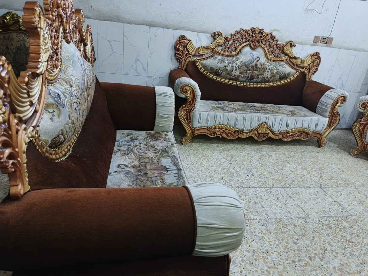 سلام عليكم  تخم زان ملكي  عشر سعر ٤٥٠ مكان منصور الوشاش عشر مقاعد  مابي اي شي 
هذه رقمي ***********
@إشارة
