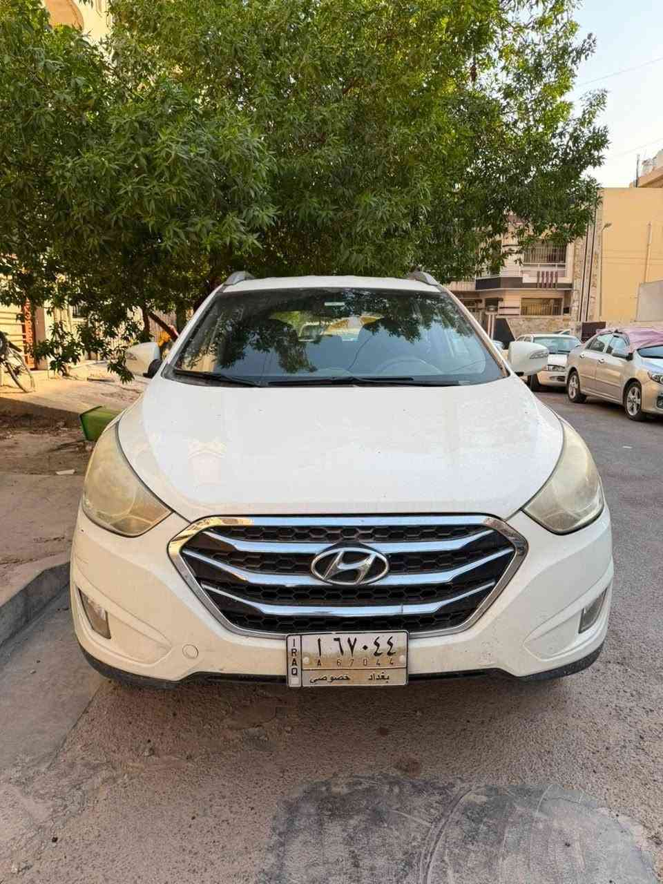للبيع توسان موديل 2012 
مكينة 2000 خليجي
بيها صبغ بس مصطرة الجنطة تحكم استيرن 
السعر اكتب رقم 1 في التعليقات
مكان بغداد 
تلفون ***********
