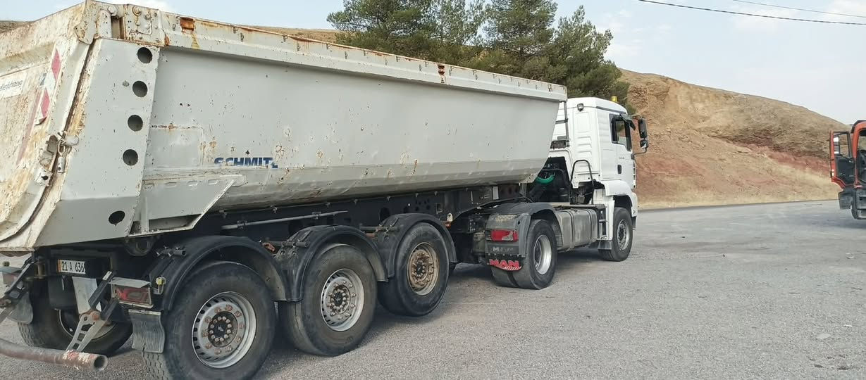 بەناوی خوای گەورە
مان مۆدیل ٢٠٠٧
گێڕ تۆماتیک ڕیتایدەر
مەکینە ٤٦٠ پەمپو نۆزل
سەنەوی تازەیە تا ٢٠٢٩
سەیارەکە هەتا بڵی جوانە مالی دۆستە
بۆدی ئەلمانی ڕبت لەسەری مەزبوتت 
یەک دینار مەسرەفی نیە یەکسەر بیخەرە ئیشەوە ژمارە مۆبایلی خاوەنی 
***********
