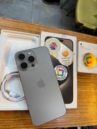 ايفون 15 برو ماكس • ٢٥٦ • بطارية ٩٣%