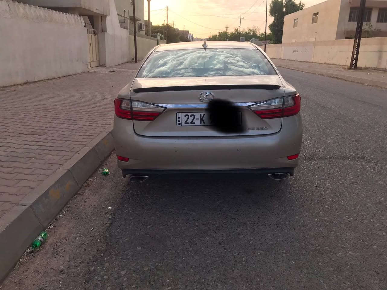 للبيع لگزز
موديل 2017
350ES
فول مواصفات 
رادار امامي 
مثبت سرعة 
رادار نقاط عمية 
كامرة خلفية 
فتحة سقف
السياره بيه حادث جامرلق سكن معدل ومبدل لايت 
وطاك اريباك وراجع ابلاد 

السعر 195
الرقم واتساب فقط ***********
