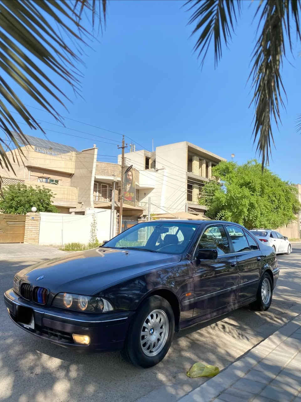 السلام عليكم للبيع 
E39 528i 1995 اصل 
وارد الماني كفالة عامه من الصبغ حته الدعاميات والحادث والخياس والتبديل 
سنتر لوك البلادي تصعيد جام بريمونت 
ماشية حقيقي 322 الف 
رقم بغداد شرط التحويل 
كلشي بيها شغال وبلادي مملعوب بيها ابد 
تبريد ثلج منظومه كلها جديدة 
صدر امامي وخلفي كامل جديد 
تخم ويل وتاير وباتري جدد 
تلفون شغال كامل 
بدون جطلات ابد 
السعر 77 وبيها مجال بسيط
العنوان بغداد السيديه 
***********

