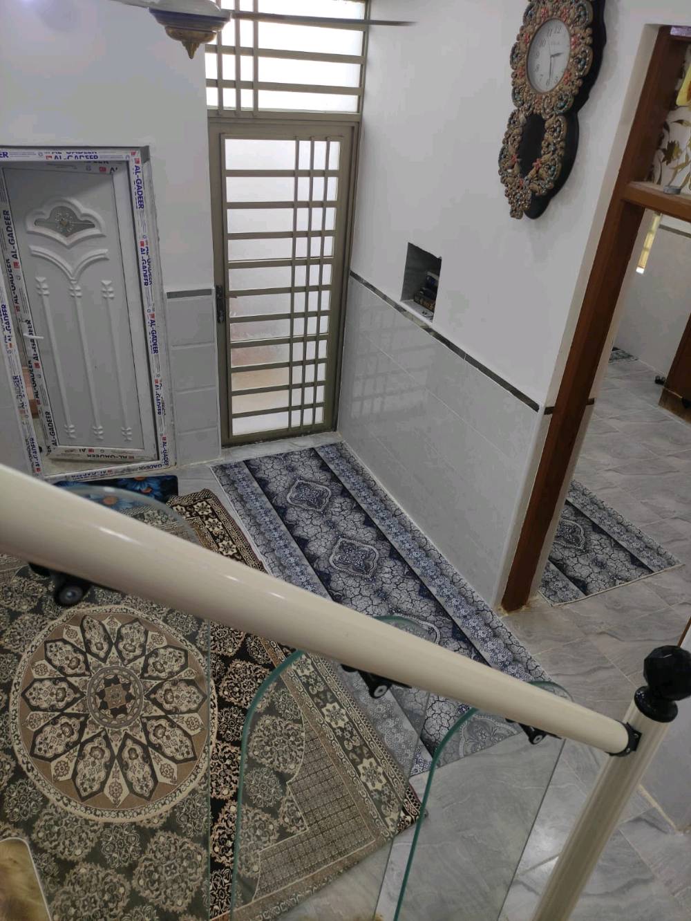 دار للبيع 100متر زراعي نيسان سكلة الكرعاوي وره مولدت صدام شارع 10متر غرفتين وصاله وستقبال مطبخ وتخاريج البناء طابوق الأساس وسقف صب شركه الستفسار راسلني