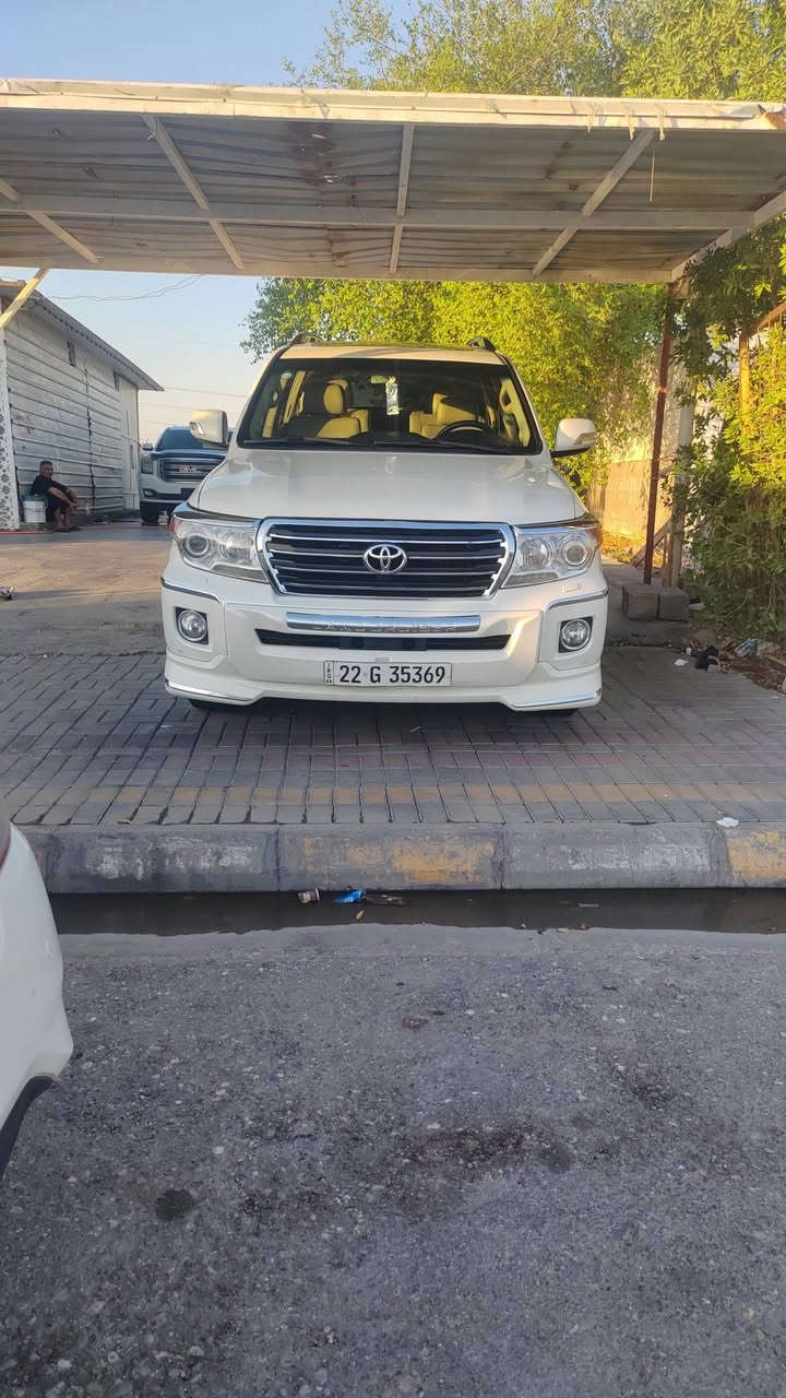 لاندكروزر V8 • ٢٠١٠ • رقم اربيل