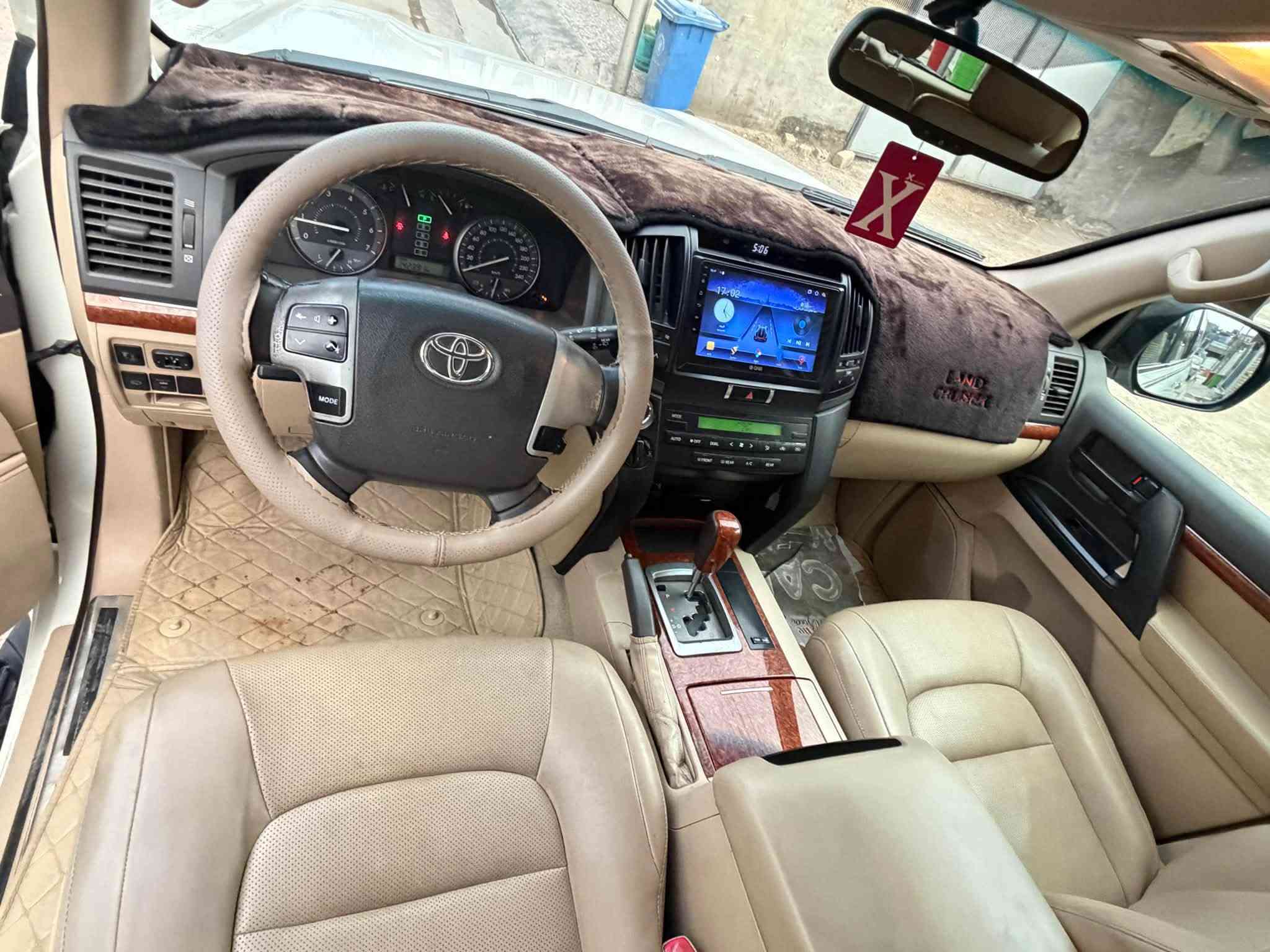 لاندكروز بريم • ٢٠١٥ • فوال