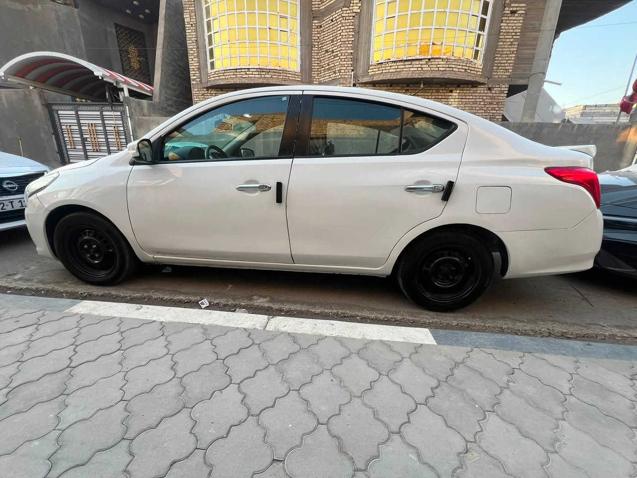 نيسان سني مديل ٢٣
مكينه كير خير من الله 
تبريد ثلج😮‍💨
باتري جديد
اربيل وكاله او تحويل شركه معروفه 
حداديه. جديده
تخم تاير تو شاده
علمن سياره بيها ٤قطع صبغ 
السعر ٨٨ بيها مجال بسيط 
عنوان بصره زبير 
***********
