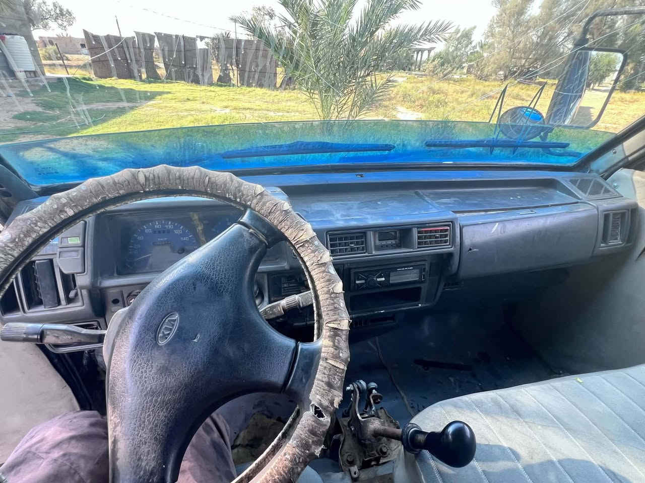 سلام عليكم كيه بسته موديل 94فان مصبوقه جماليه كير ومحرك واسن كفاله شواصي بلادي بس. لي جوه لسايق معمر تعمير درجه اوله دوشمه جديده كهربائيات كلها شغاله تقفل وتفتح عن بعد سنتر لك سنويه للتسعه وعشرين تريد وكاله تريد تحويل تخم تاير باور دينمو جديده سياره كبل لشارع ماتخلي عليها لو ربع رايدها 43وبيها مجال بصيط *********** بي وتساب ومتوجد بل خاص
