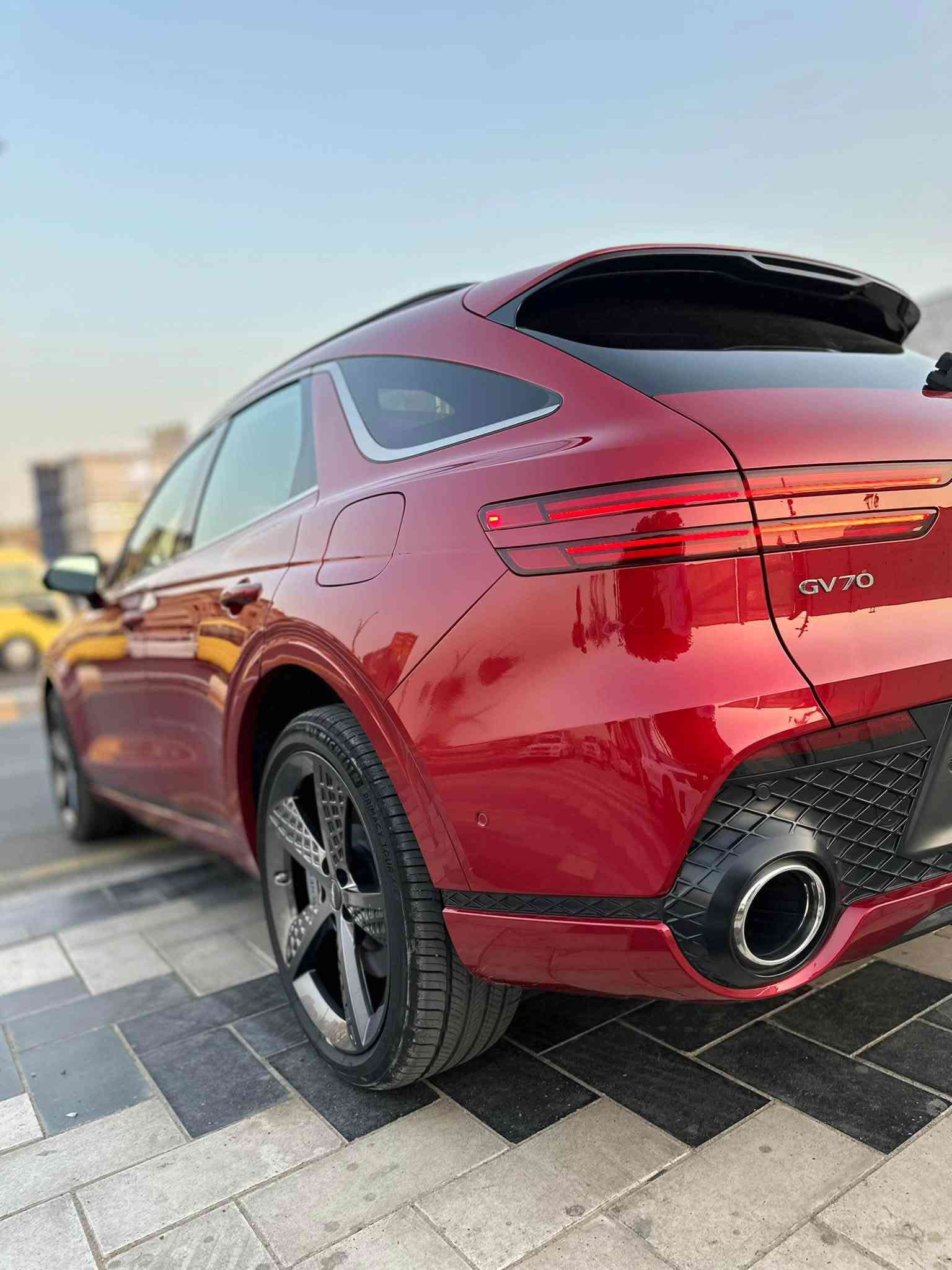 السلام عليكم للبيع او مراوس بجيب 7 راكب فول 

Genesis  GV70 2024  

‎ المحرك 4 سلندر / 2500 تيربو       

أعلى مواصفات بل جينسس 

السيارة فور ويل فول 

‎  فتحة سقف (بانوراما)وكشن مساج  

ماشية 22 الف كيلو فقط  

كامرات 360

كشن السايق مساج 

تشغيل عن بعد 

بانوراما  

5 وضعيات قياده 

كيجات ديجتل 

حساسات خلفي امامي

كشنات كهرباء

كشنات جلد اسود 

صندوك كهرباء شفط

كير ماوس 

شحن وايرليس 

تدفئه وتبريد بل كشنات 

فول تحكم 

رادارات 360

مري شفط 

ترحيب شعار جنسسز عن الاقتراب

سايد بريك بصمه

بصمة ابواب

تحديد مسار

كشن السايق ميموري

لايتات لد 

بكلايت لد

رادار امامي

اوتو هولد 

شفتات بالاستيرن

هيتر بالاستيرن 

شحن وايرليس 

استيرن كهرباء

ماوس تحكم الشاشه

سستم صوت Lexicon دمام

قطعتين تبريد

هيترات بالكشنات الخلفيه

تتقدم وترجع بل بصمه 

كامرات جانبيه تشتغل ويه الأشاره 

احزمه احمر بلون السياره 

حادث السياره فقط بنيد تبدل ونصبغ وحافه الجاملغ اليمنه بدايته صبغ ايرباك دشبول وستيرن ومصلحهن درجه اولى راجعات نفس خيط البلادي 

اخوان السياره احلى من الصور وجديده 

مكينه + كير + راديترات + لغود وشواصي مكفوله وشرط السونار 

🛑 السعر 293 وبيه مجال بسيط 🛑

رقم بغداد بأسمي مكاني بغداد الجديده 

 للأستفسار عن صور الحادث ***********
