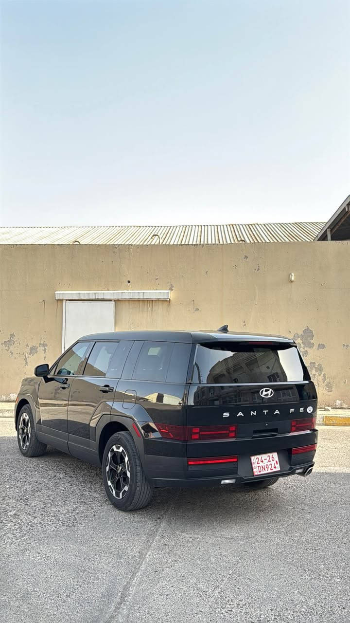 سلام عليكم 
للبيع فقط 
سنتافي شكل جديد
بدون صبخ 
7 راكب 
فقط بيها حافه جملغ وشبر خشم بنيد Pdr
ماشيه16
سعر194
عنوان عقره 
*********** اكر, نينوى
